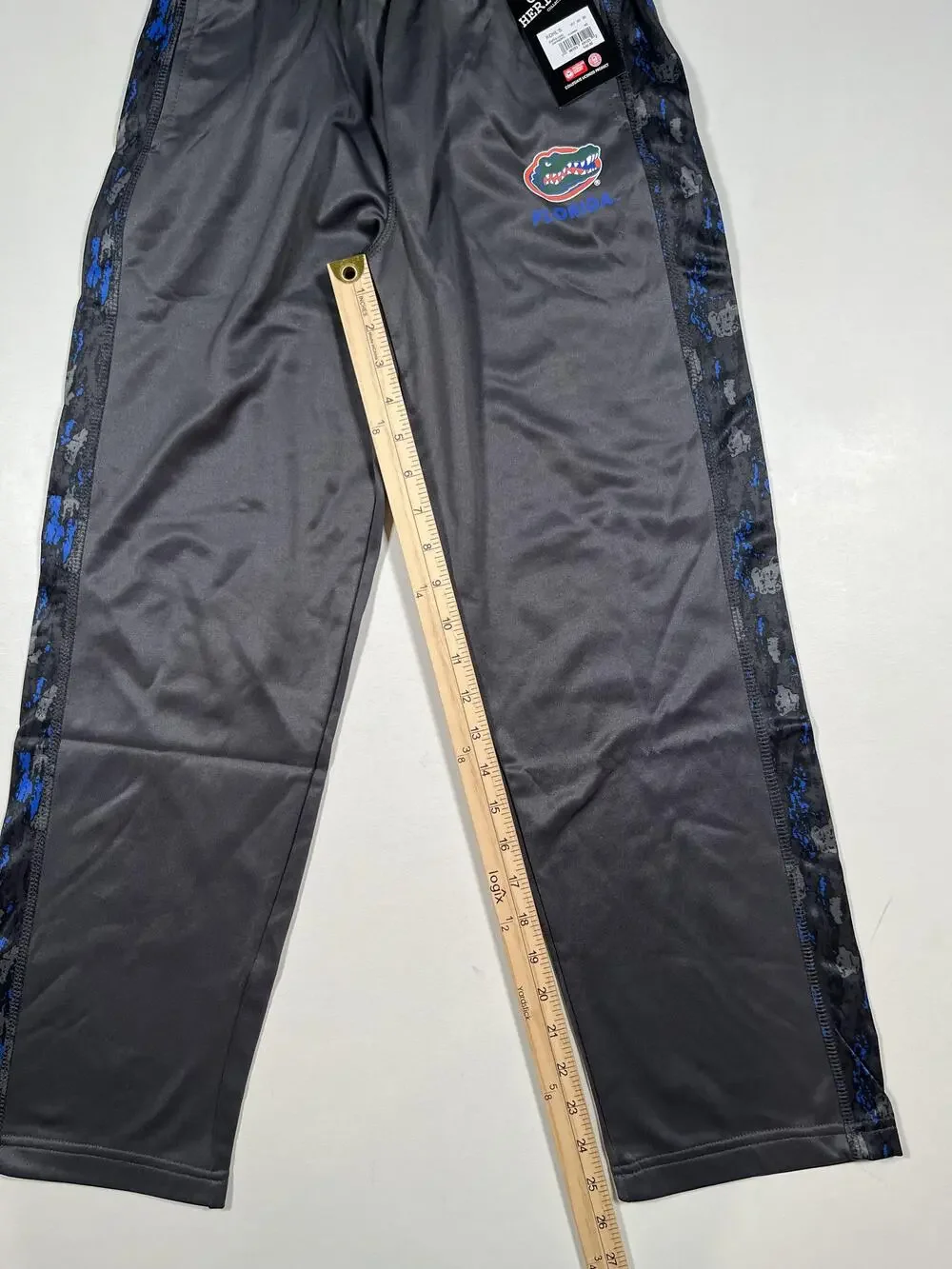 New Florida Gators Pants Boys Medium Gray NCAA Football Campus Heritage Youth